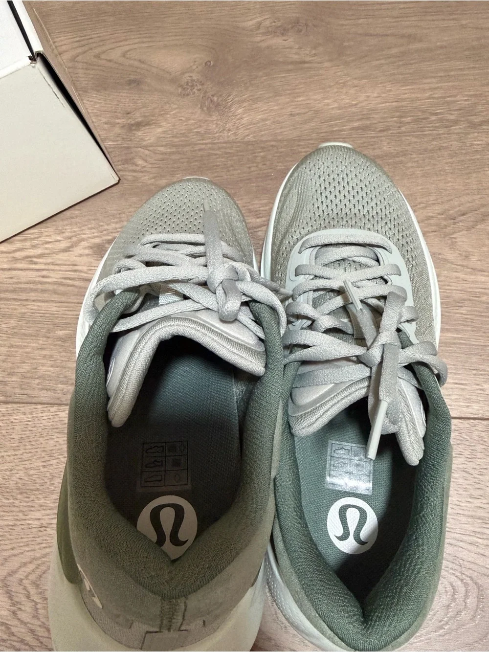 Lululemon Women’s Beyondfeel Running Shoes Green